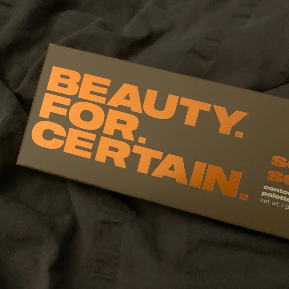 NWT Beauty.For.Certain Soft to Sculpted Contour Palette - Brown